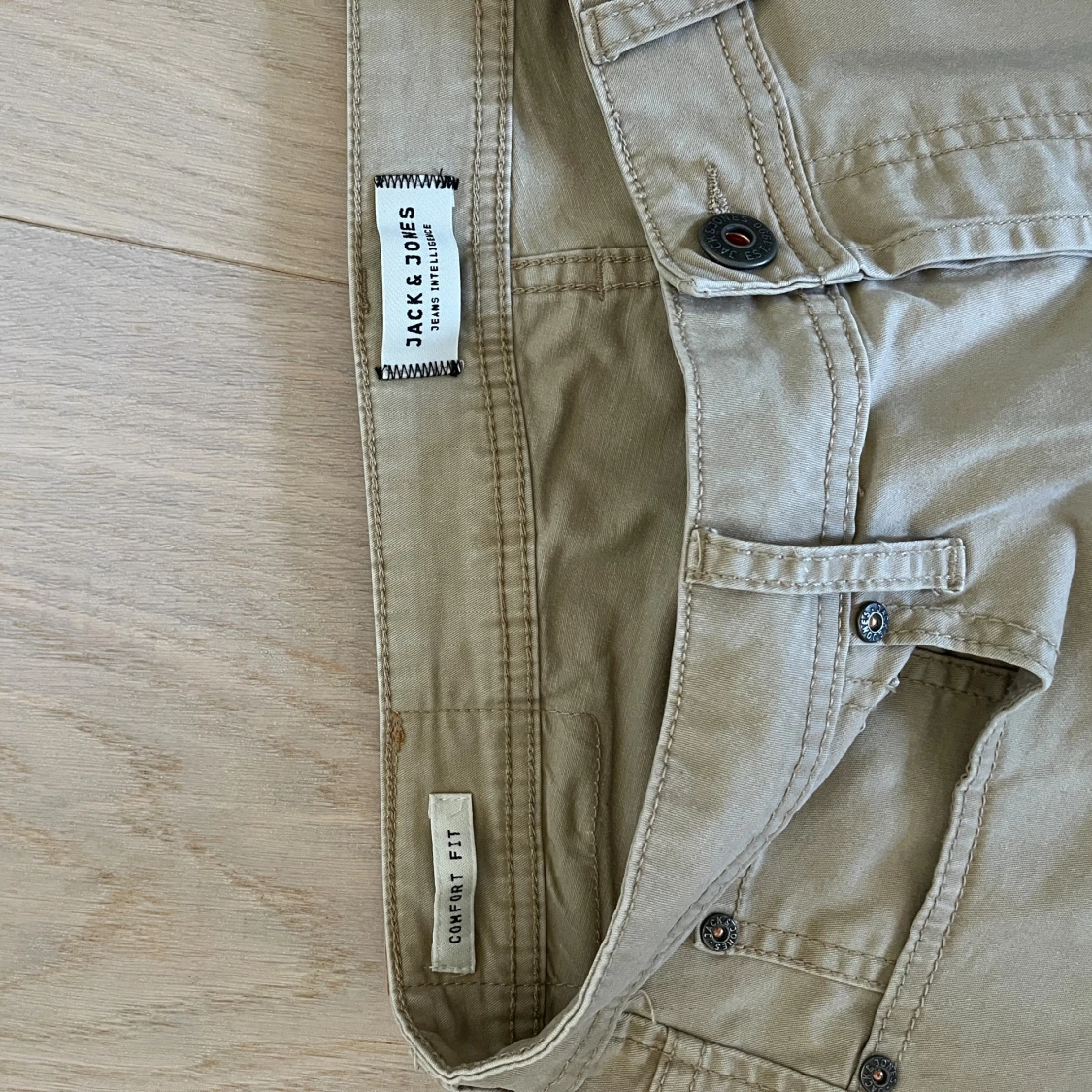 Beige shorts från Jack & Jones - 2