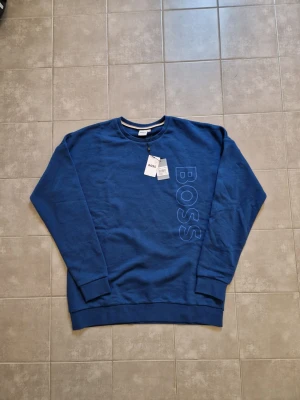 Hugo boss tröja  - En helt ny och oanvänd hugo boss tröja, tags finns kvar, skriv vid intresse 