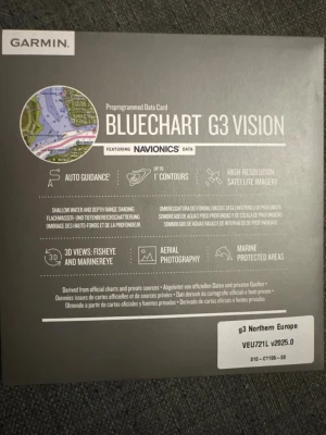 Garmin BlueChart G3 Vision g3 Northern Europe VEU721L v2025.0 - Garmin BlueChart G3 Vision är ett förprogrammerat datakort med detaljerade sjökort för Northern Europe. Inkluderar Navionics-data, auto guidance, 1' konturer, högupplösta satellitbilder, 3D-vyer, flygfotografering och marina skyddade områden. Produkten är i nyskick, förpackningen är obruten.