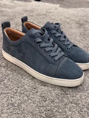 Cristian Loubotin - Skriv för mer info fler storlekar!! Snabb affär