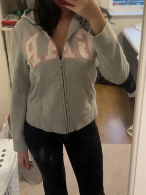 Gap hoodie - Söt hoodie. Inga defekter!🥰