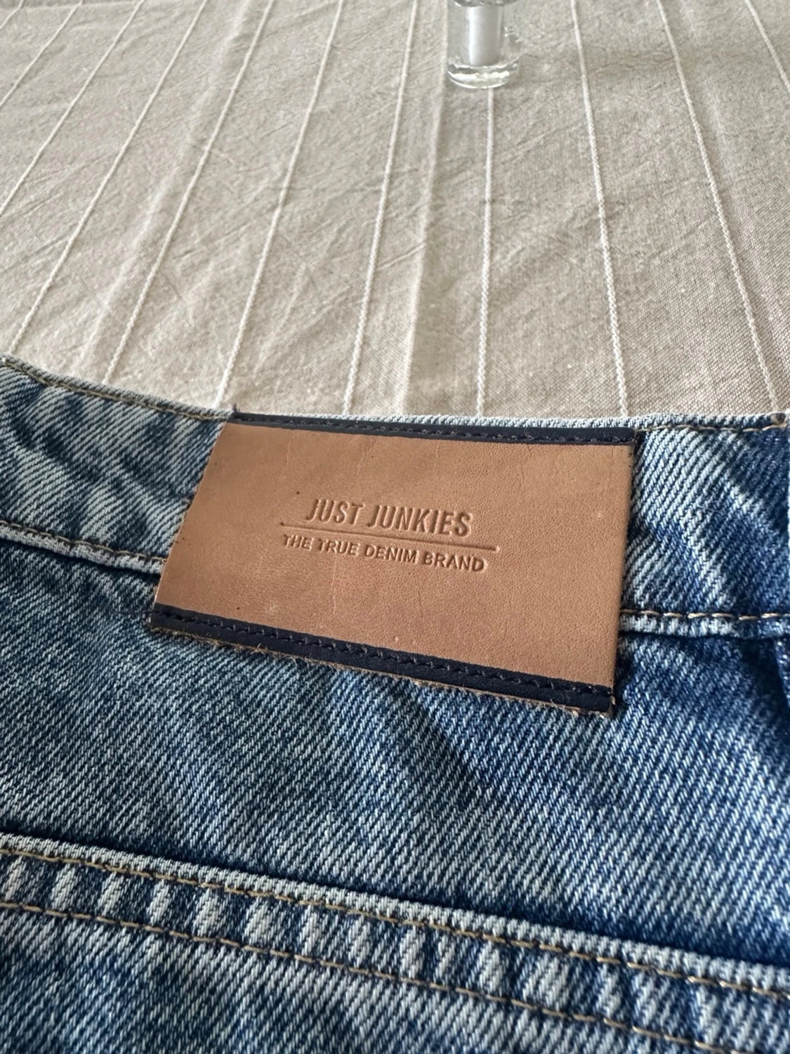 Blå wide jeans från Just Junkies - 1