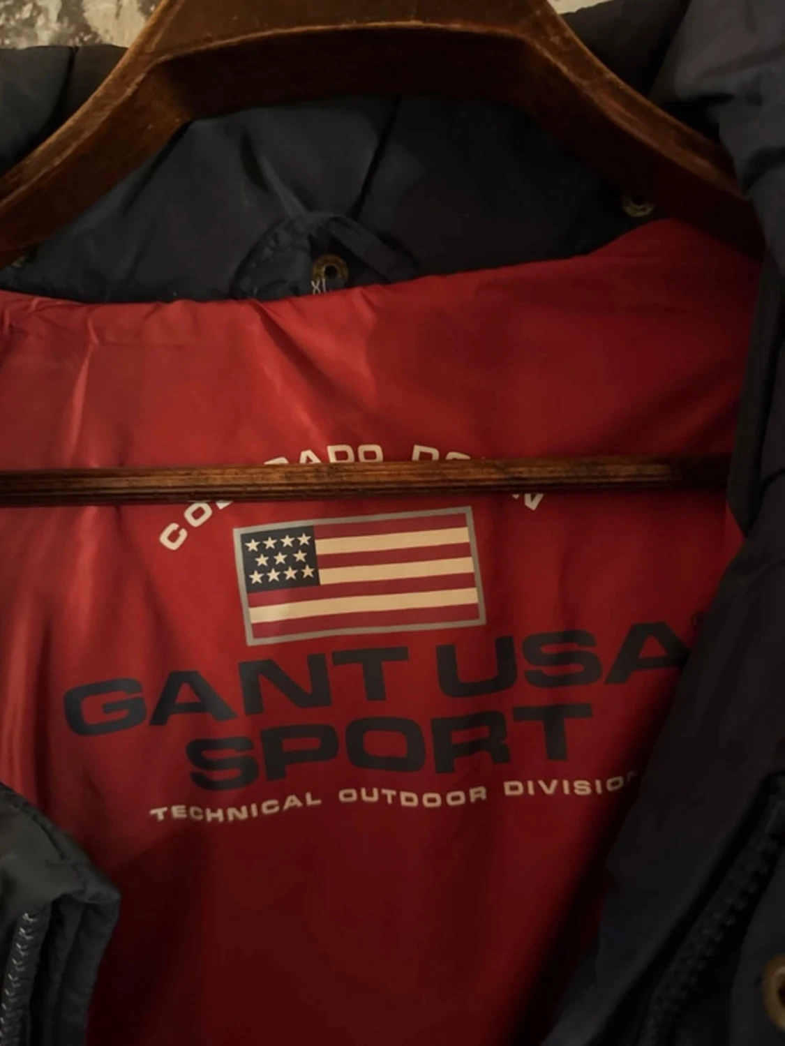 Blå pufferjacka från GANT USA Sport - 1