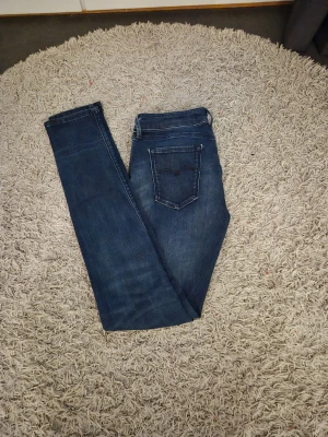 Replay jeans  - Säljer nu mina replay jeans 