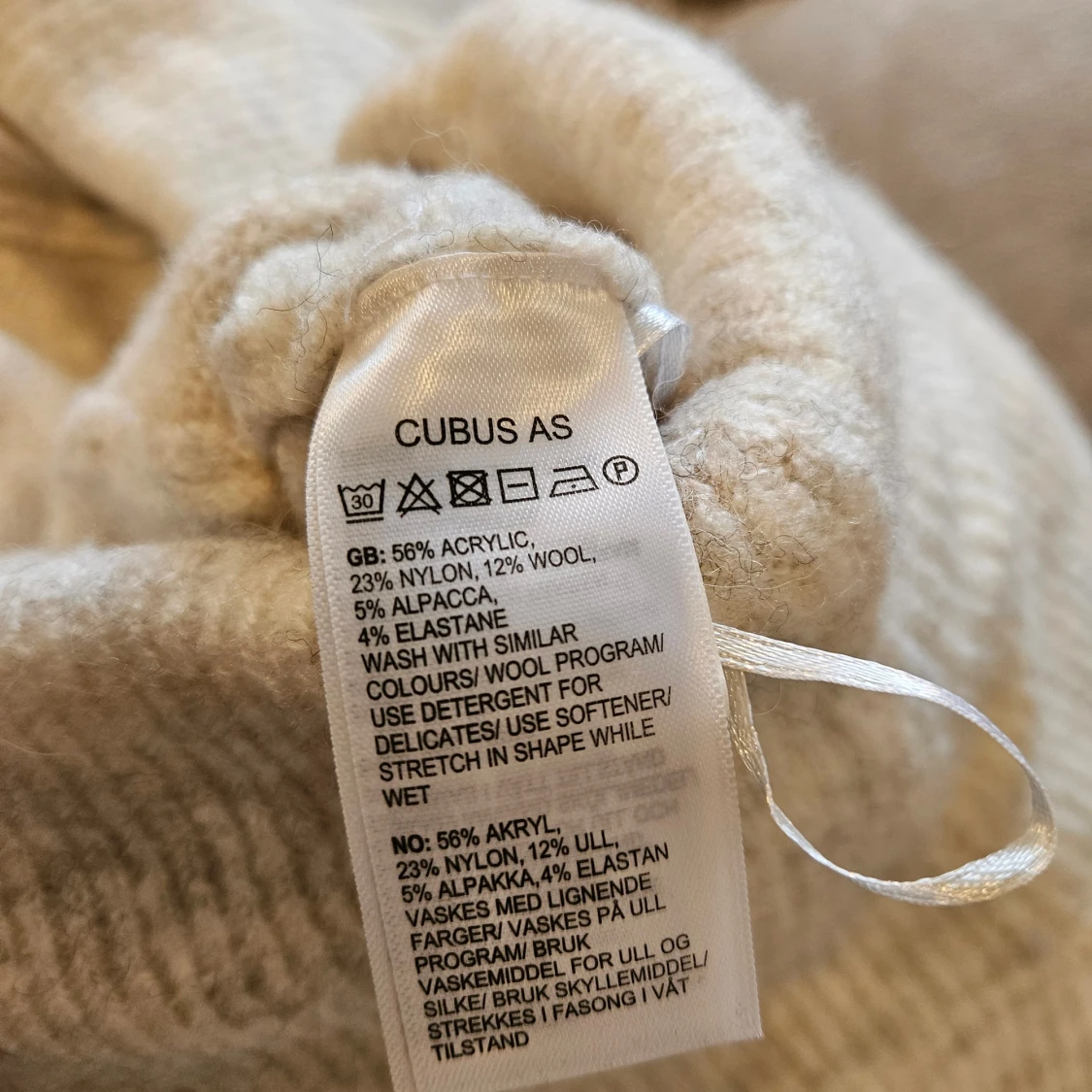 Beige stickad klänning från Cubus - 3