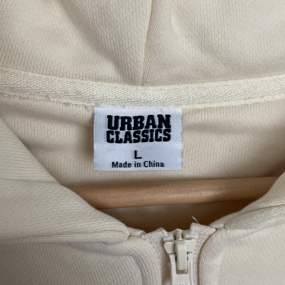 Beige hoodie från Urban Classics  - 1