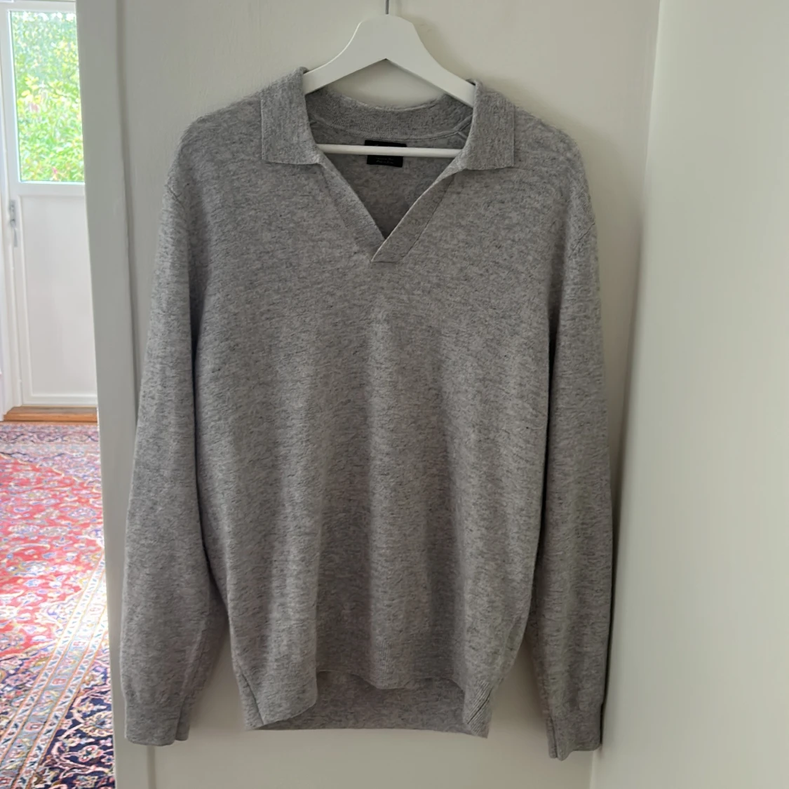 Grå ulltröja med krage från Massimo Dutti