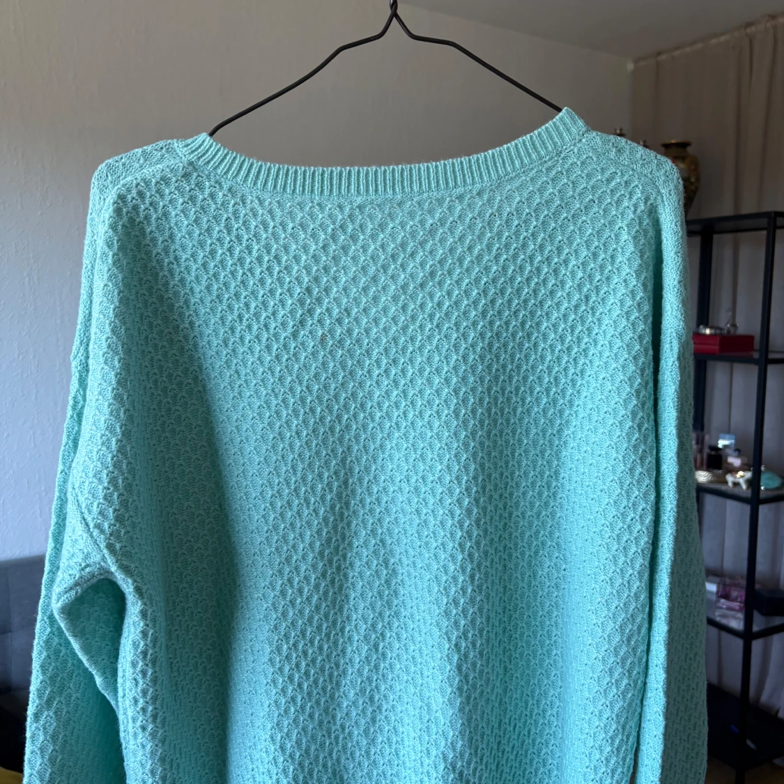 Mintgrön/turkos stickad v-ringad tröja - 1