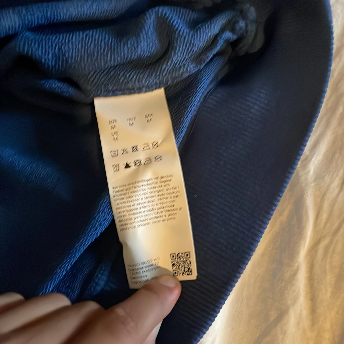 Blå sweatshirt från Hugo Boss - 2