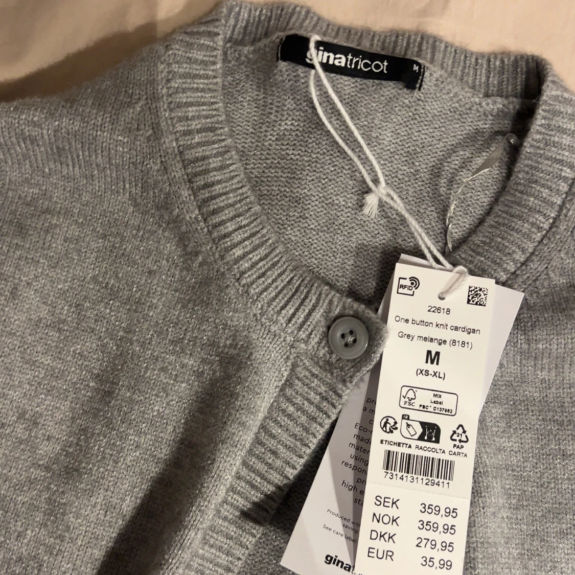 Grå kofta från Gina Tricot - 1