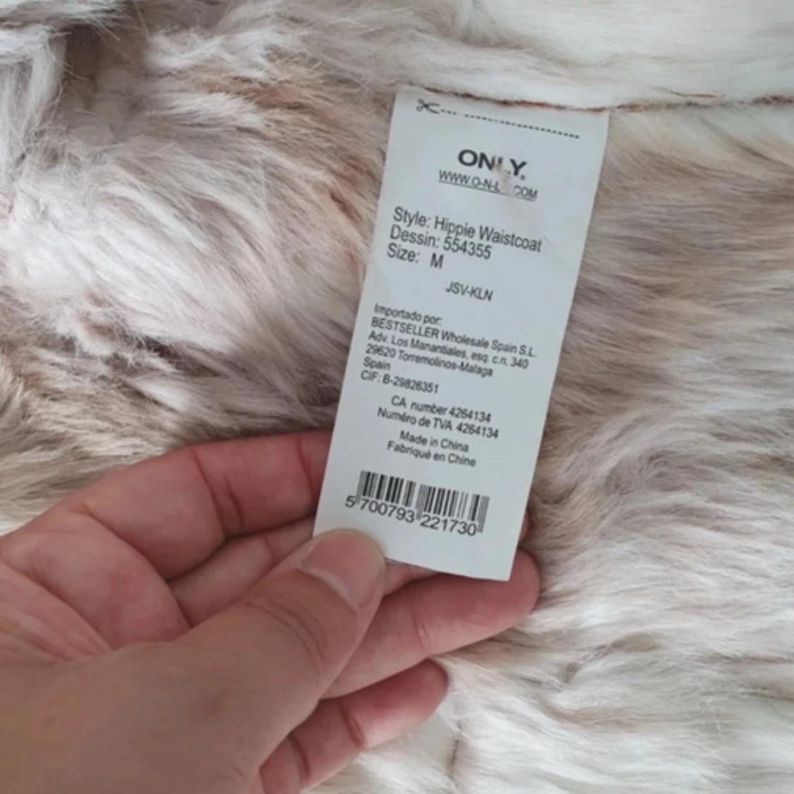 Brun pälsväst från ONLY, stl M - 3