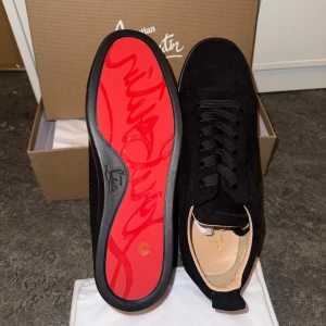 Louboutin skor  - Helt nya fräscha Louboutins ✨(Pris går att diskuteras)