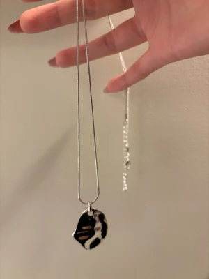 halsband  - Jätte söt halsband 