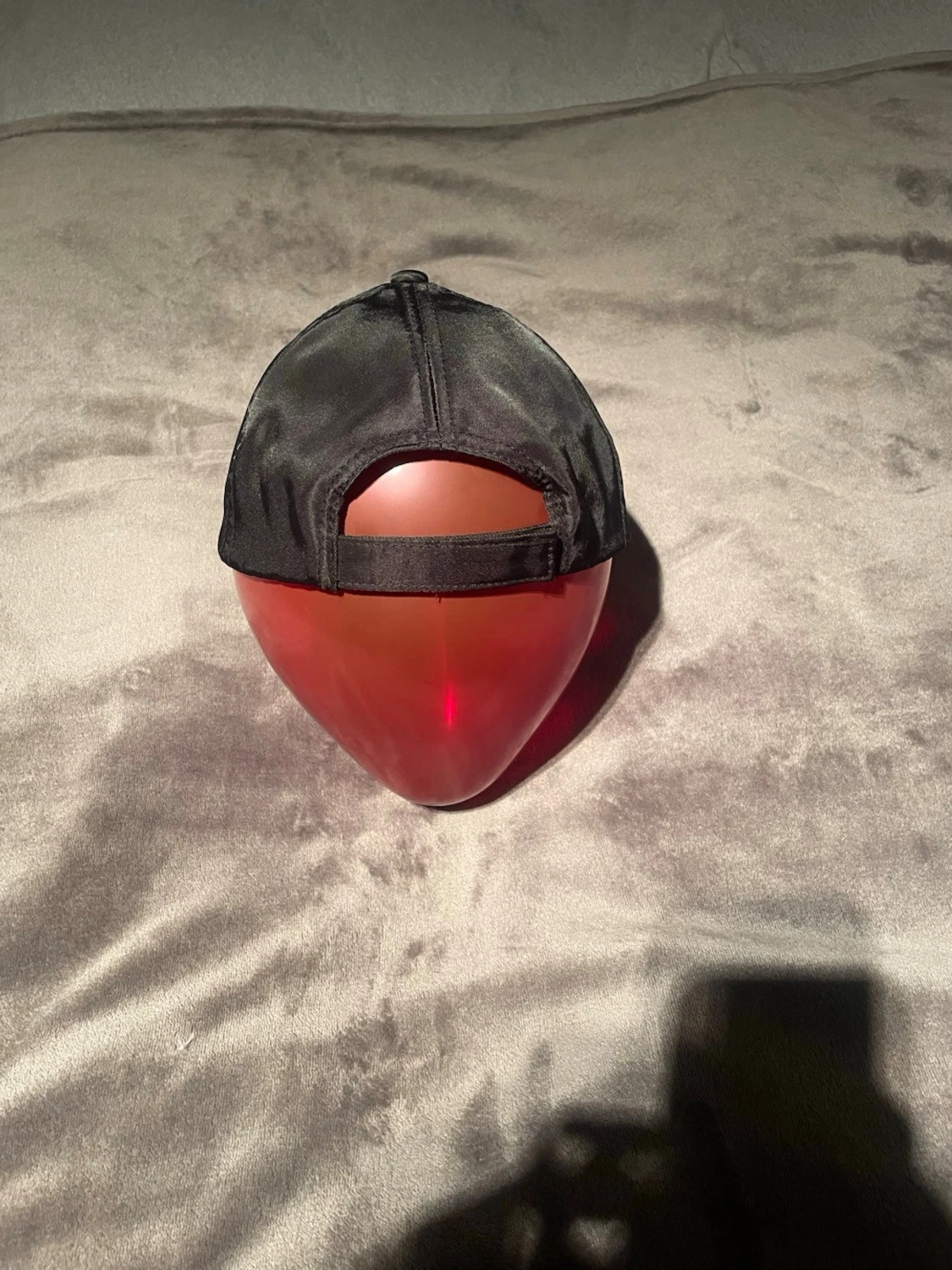 Svart keps från Prada - 1