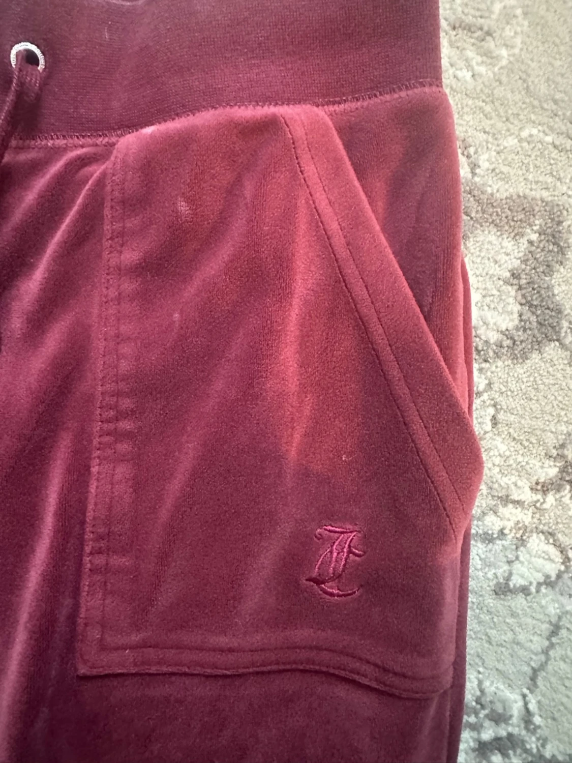 Vinröda Juicy Couture - 1