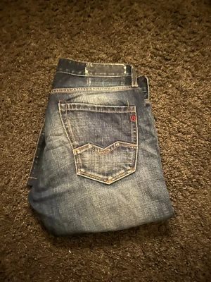 Replay jeans - Replay Jeans! W32 L34 | Passar dig som är 170-175 cm | Hör av er vid frågor eller funderingar!!