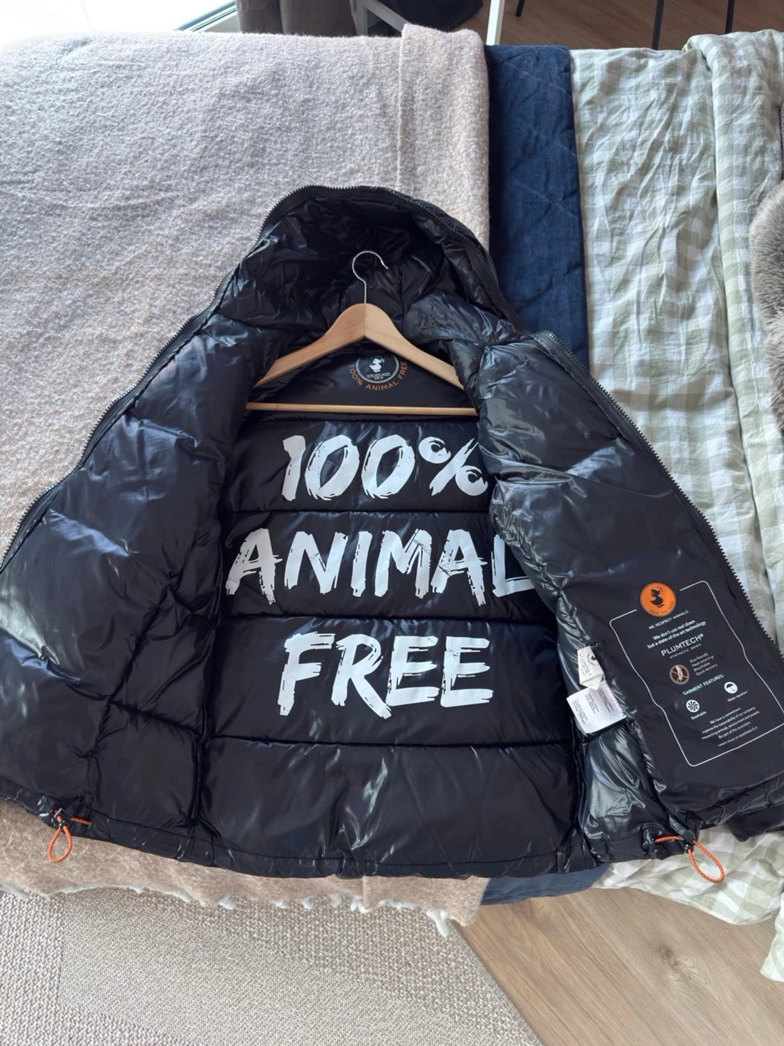 Svart pufferjacka från Save The Duck - 1