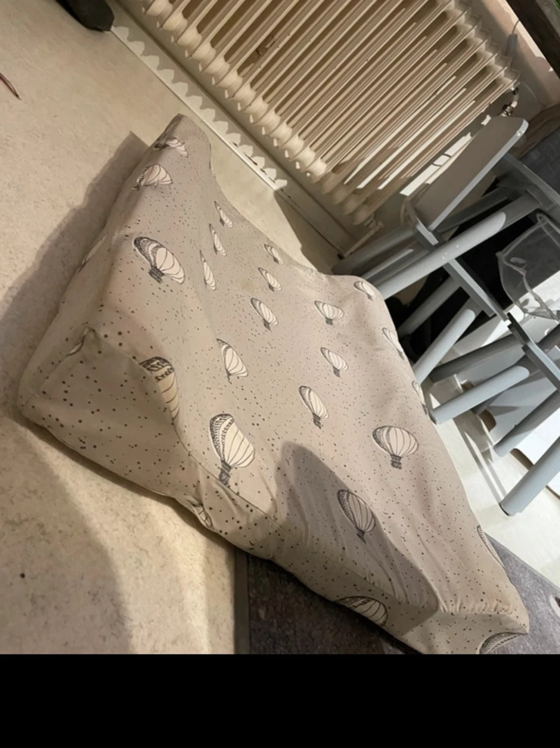 Beige skötbädd  med luftballonger - 3