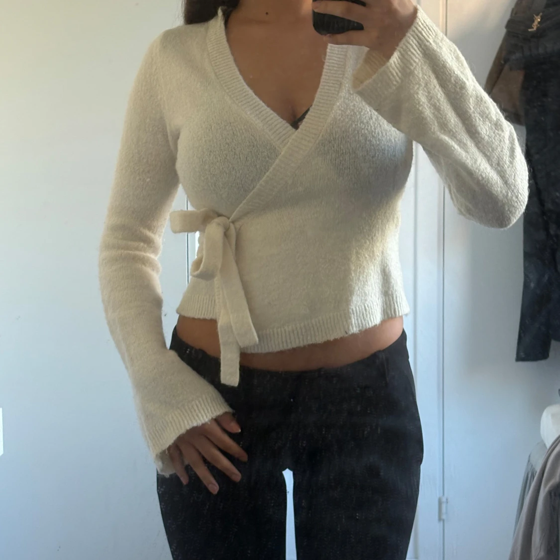 Stickad omlott tröja 