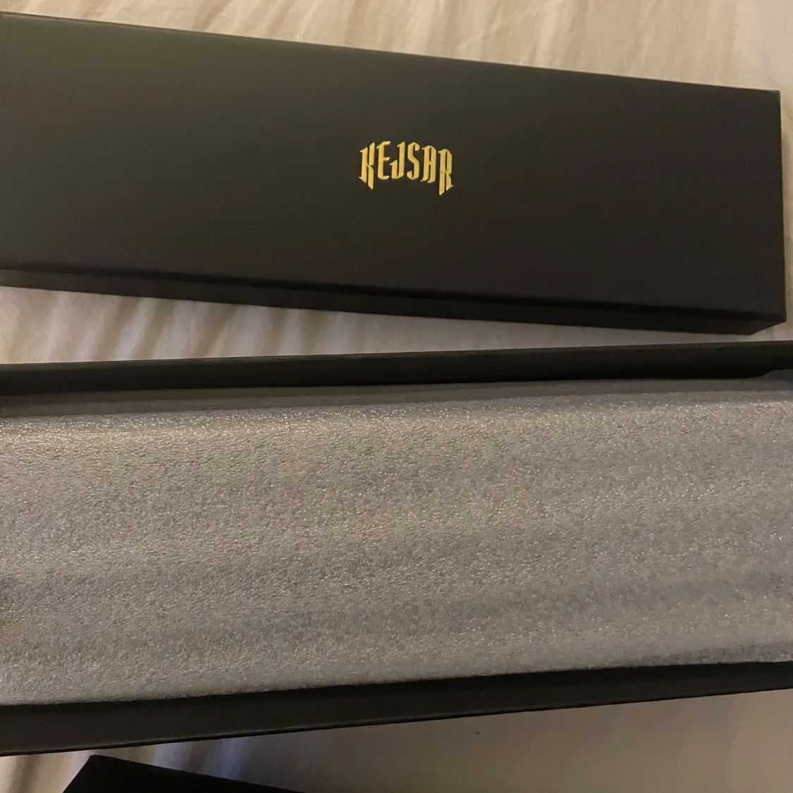 Guldfärgat armband från Kejsar - 2