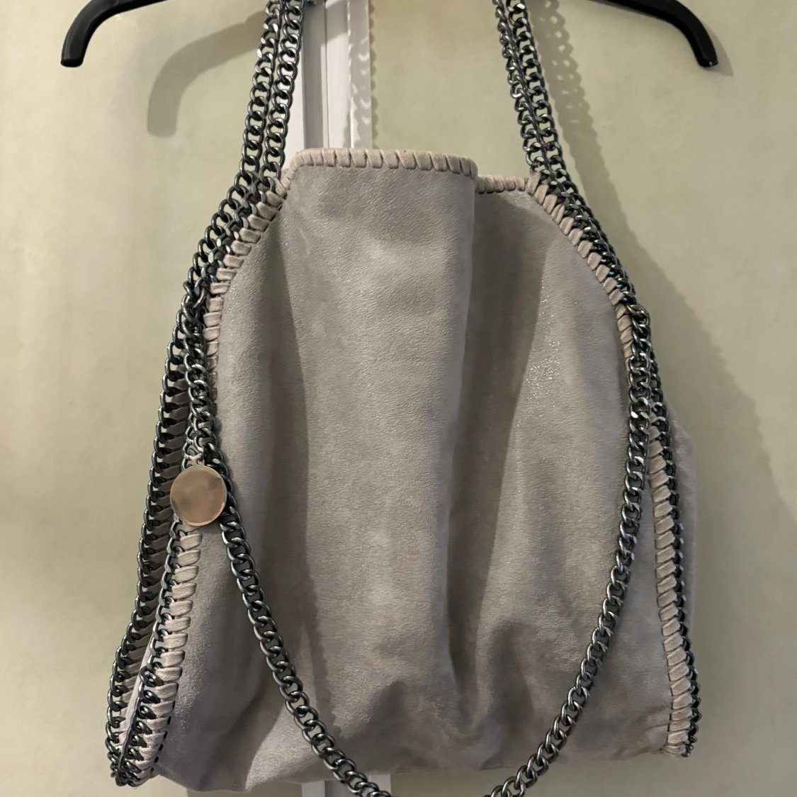 Grå väska handväska axelväska kedjeväska axelbandsväska kedja silver trendig - 2