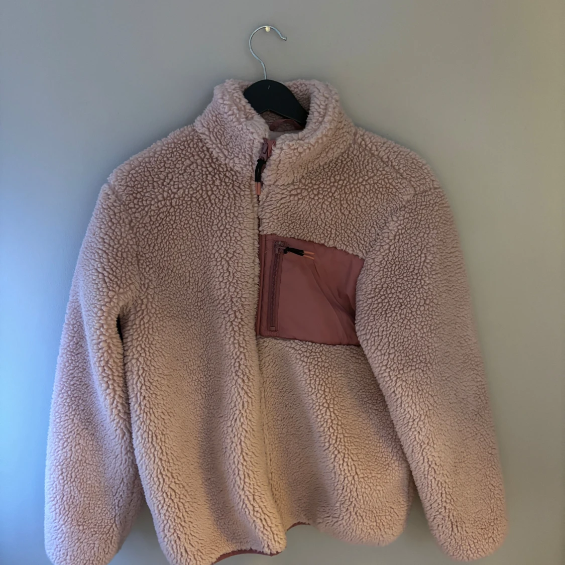Beige teddyjacka från H&M