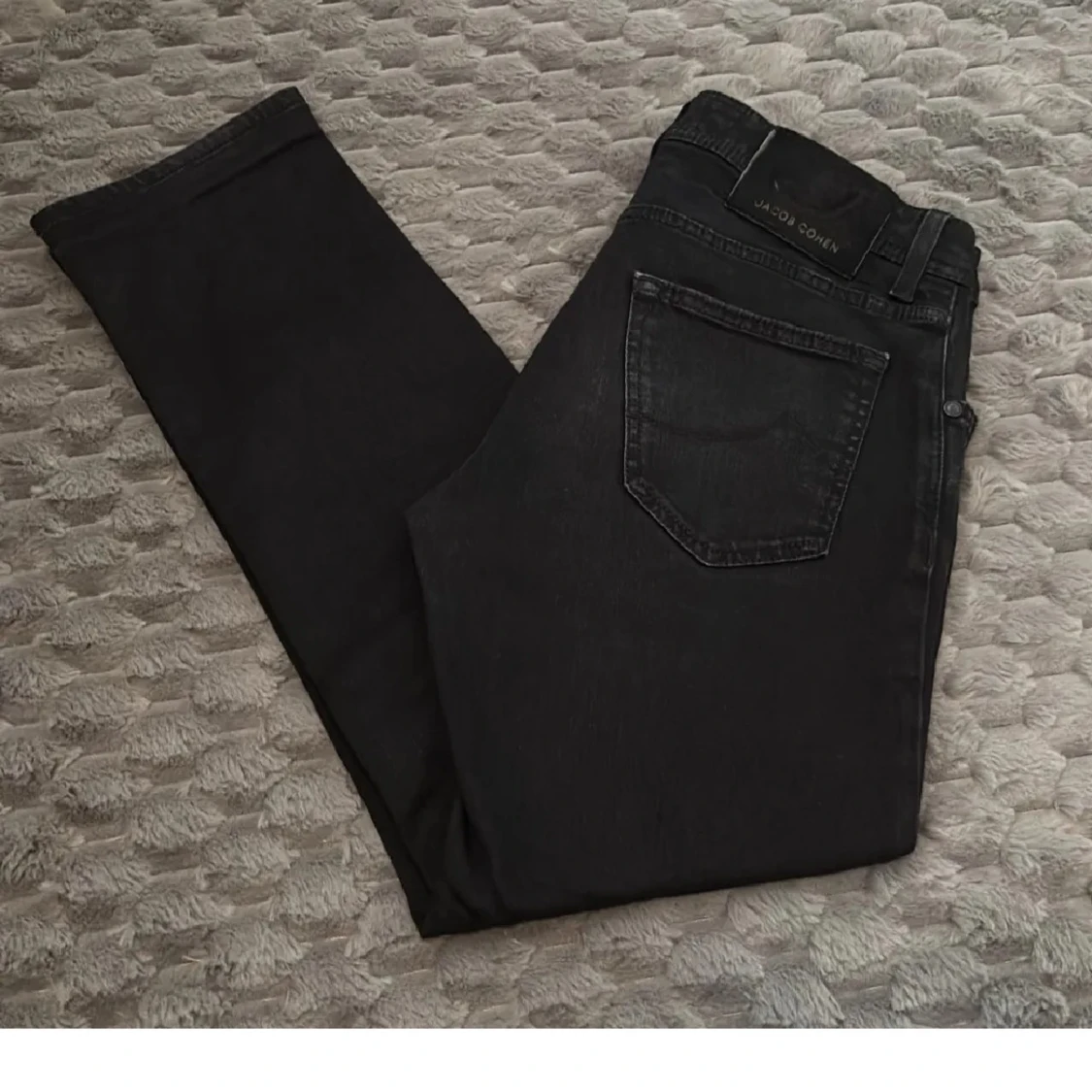 Svarta jeans från Jacob Cohen - 1