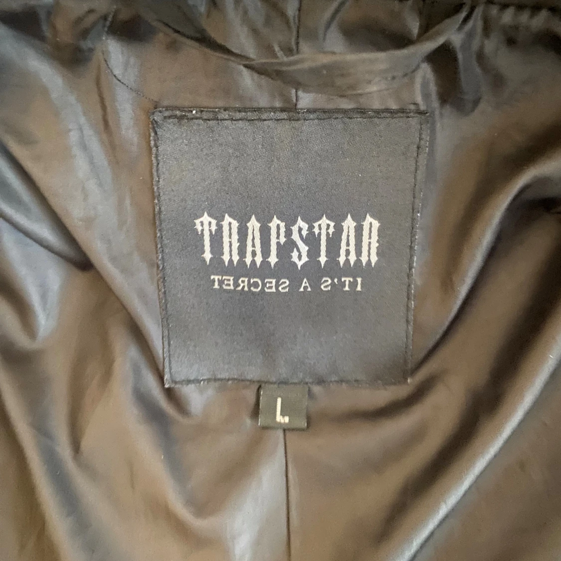 Svart pufferjacka från Trapstar L - 2