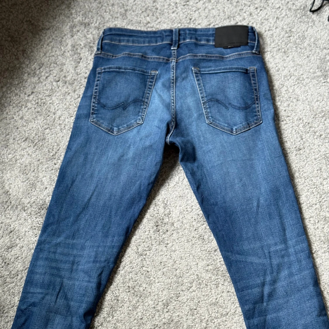 Mörkblå jeans från Jack&Jones  - 2
