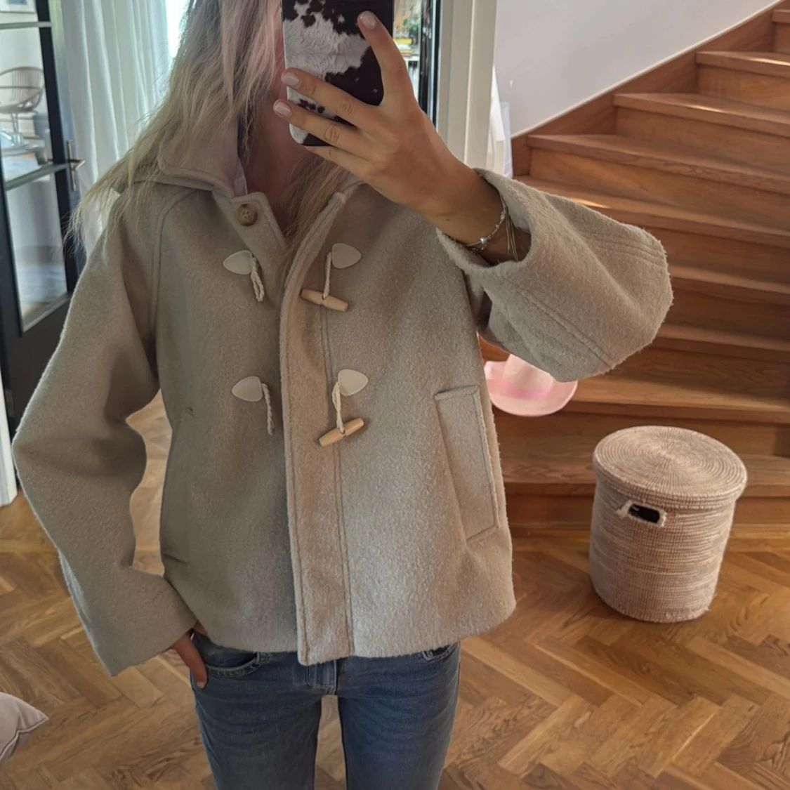 Beige ulljacka med träknappar - 92