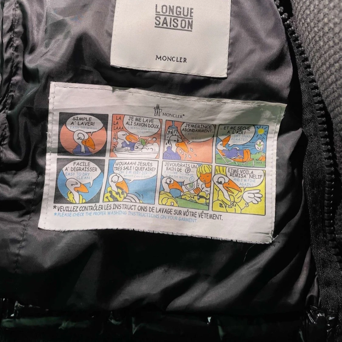 Svart glansig dunväst från Moncler - 2