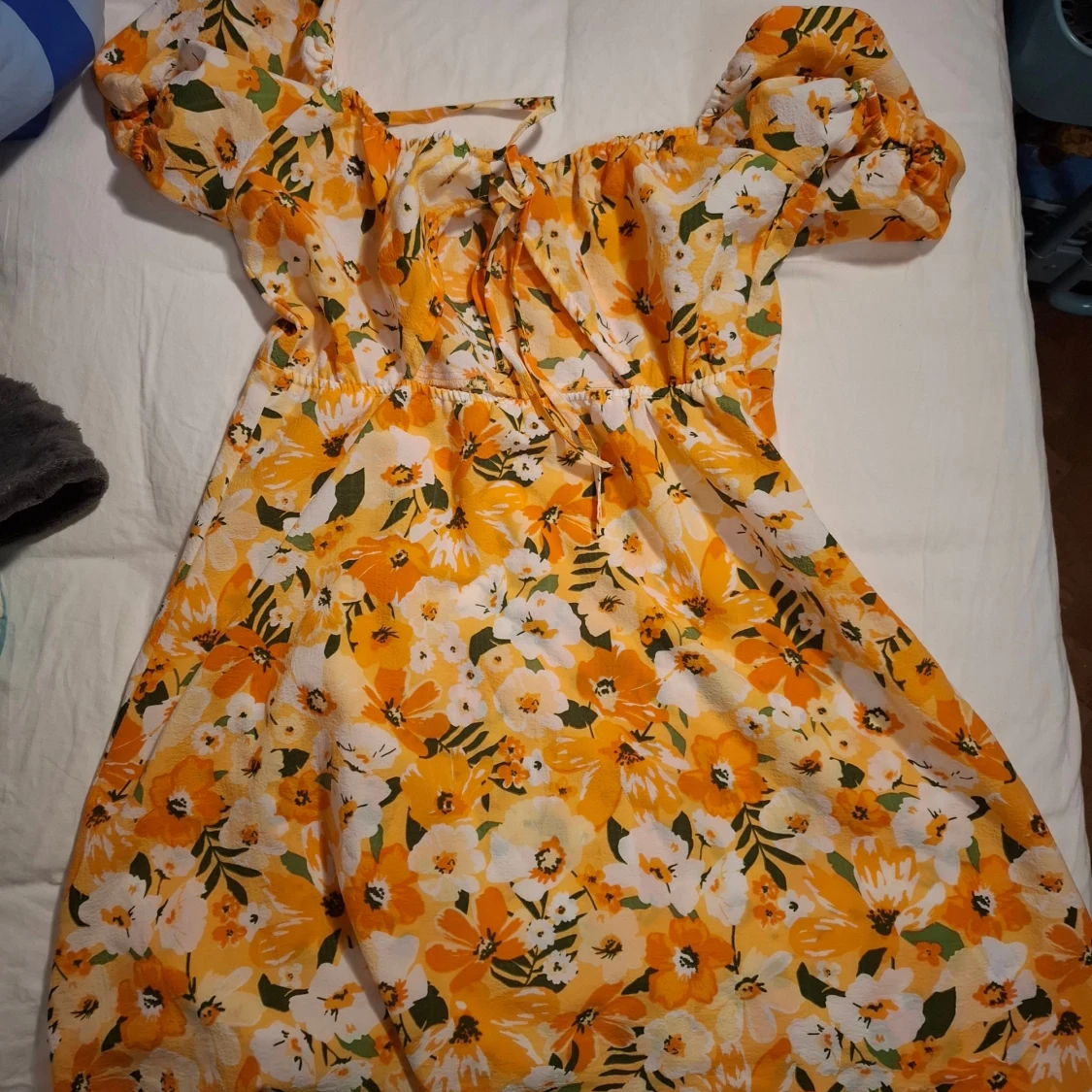 Blommig orange sommar klänning 