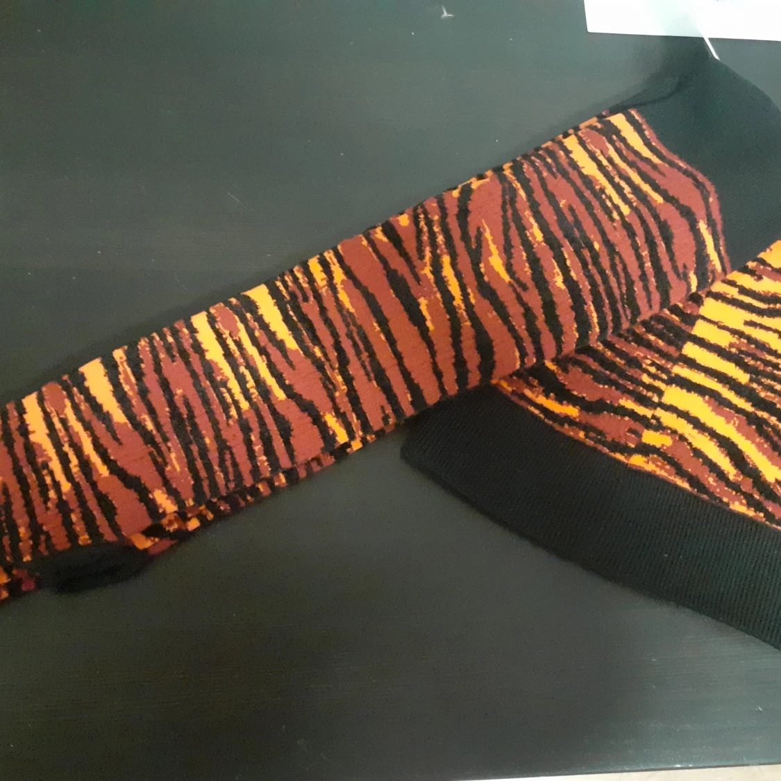 Kenzo mössa med tigerinspirerat mönster - 1