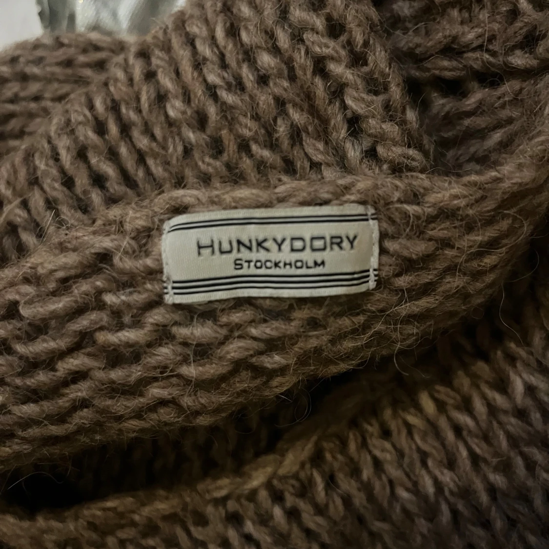 Beige stickad offshoulder-tröja HunkyDory - 2