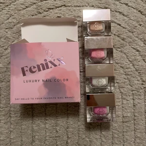 Akryl pulver med glitter - Säljer då de inte kommer till användning. Varje burk är 14 gram. 1 bilden = Barbie bubbel gum. 2 bilden = Anastasia. 3 bilden = Tequila sunrise. 4 bilden = Celestial. Alla har någon form av glitter i sig. Skriv för fler bilder! 