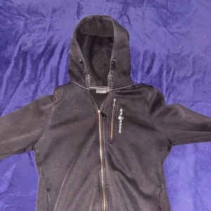 Sail racing - Sail racing hoodie som är i barnstorlek 170 men är som Small