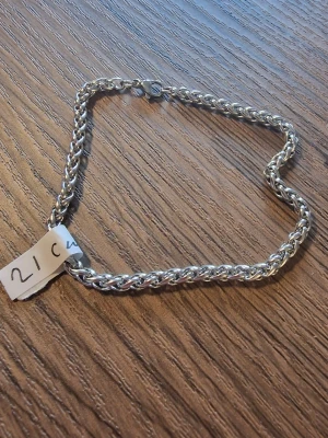 Herrarmband - Silverfärgat armband med karbinhake. 21 cm.