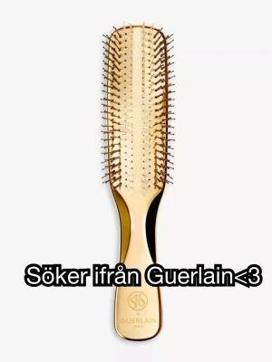 SÖKER FRÅN GUERLAIN<3 - Söker denna hårborsten ifrån Guerlain, hade varit ytterst tacksam om någon ville sälja<3 Pris kan diskuteras<3