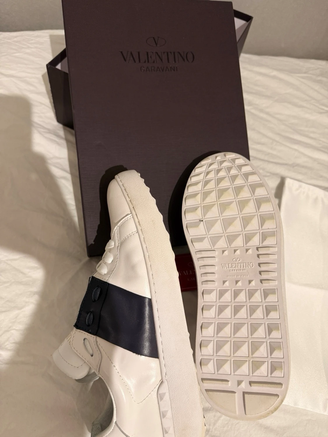 Valentino Garavani vita/mörkblåa - 3