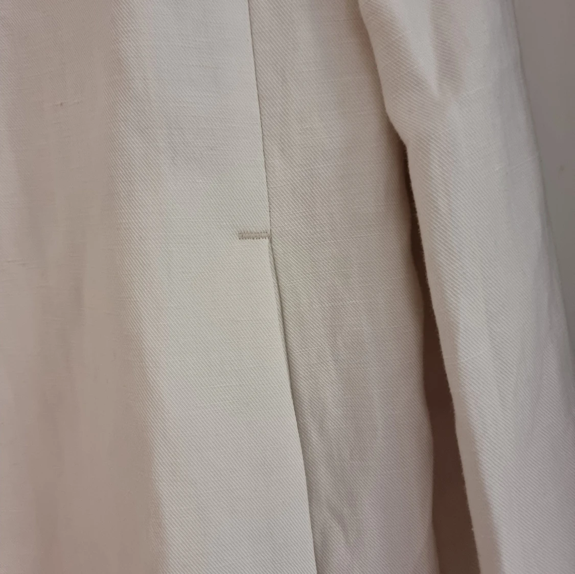 Creme vit linnekavaj från Tiger of Sweden - 4