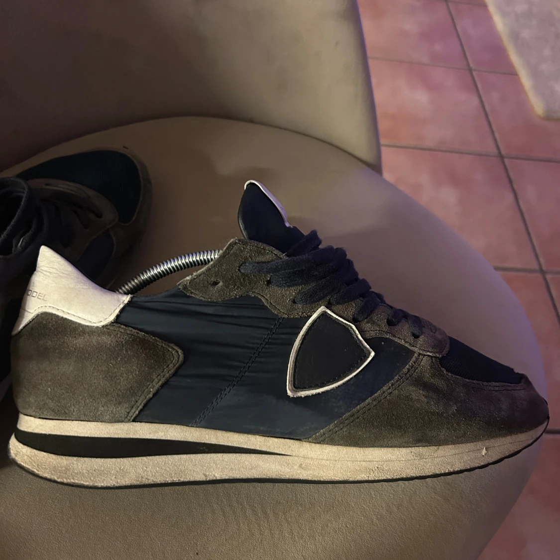 Philippe Model sneakers i blå och grå - 3