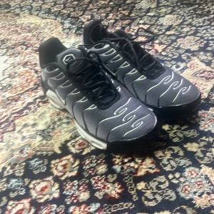 Nike tn - Säljer mina feta Nike tn,s helt o använda.