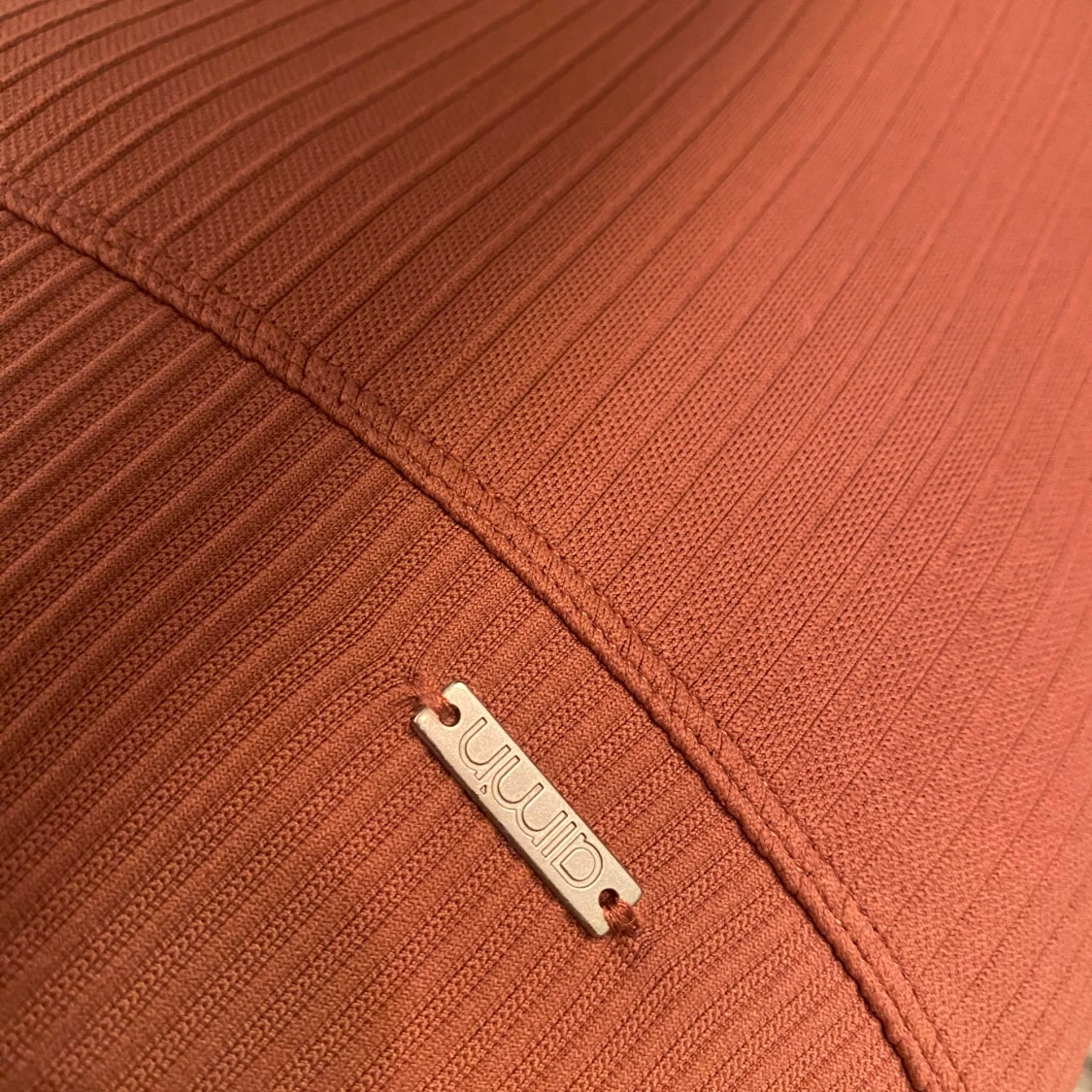 Ribbstickade rostbruna shorts från Aim'n - 1