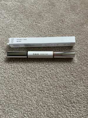 Double take eye pen  - Helt ny, nypris 265kr mitt pris 129kr men priset går att diskuteras 💞färgen ”TO PM”