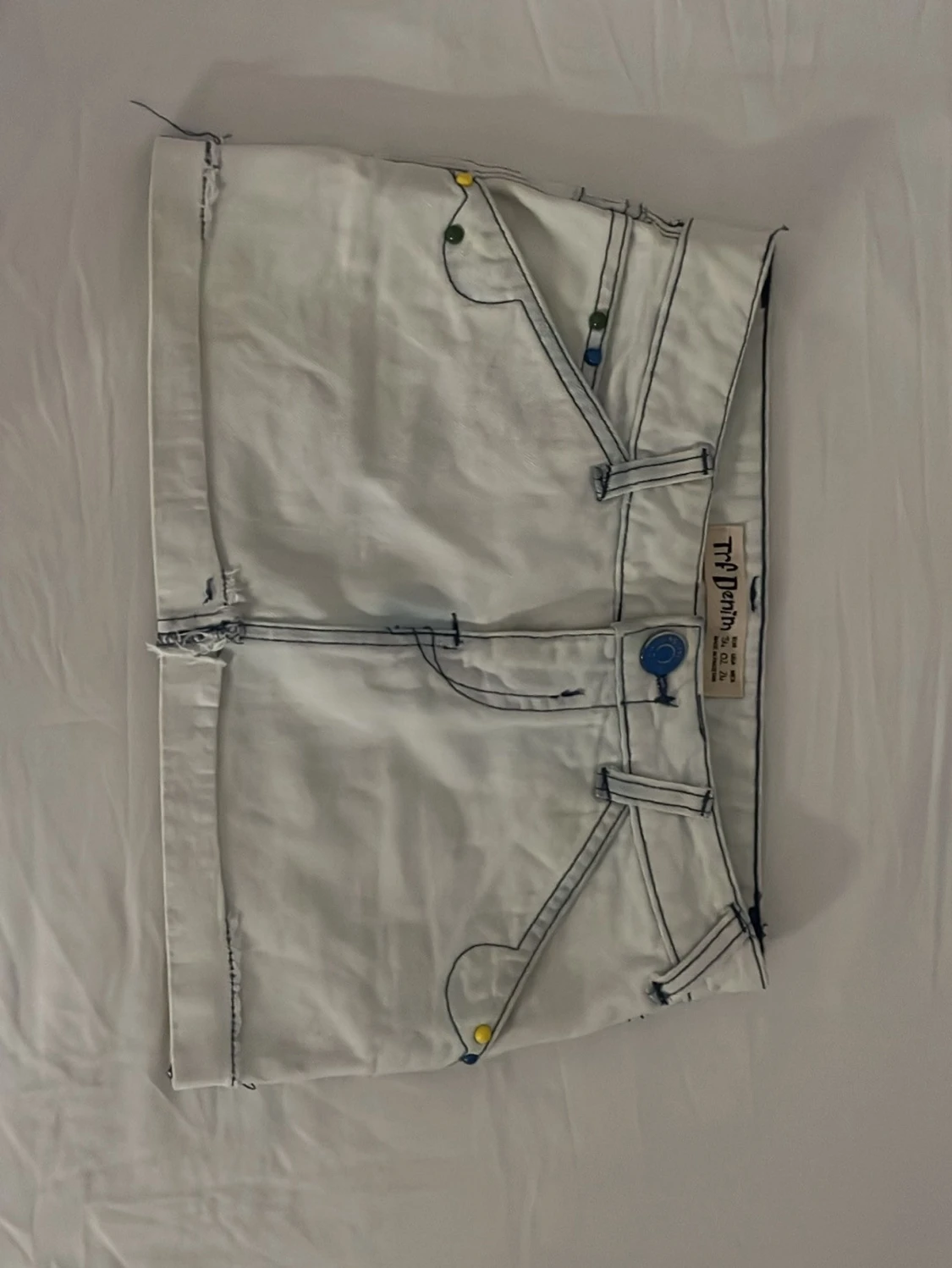 Unik lågmidjad jeanskjol 