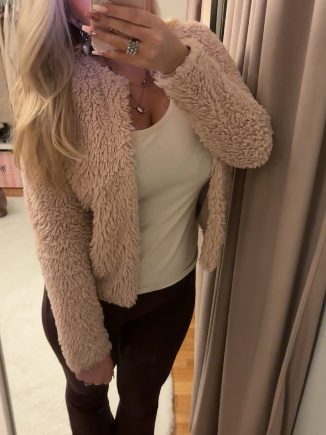 Rosa pälsjacka  - 1