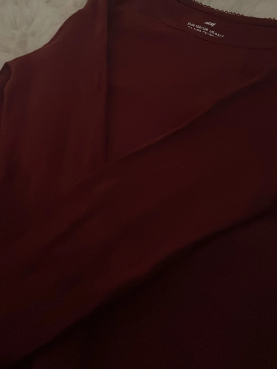 vinröd  långärmad tröja från  H&M - 1