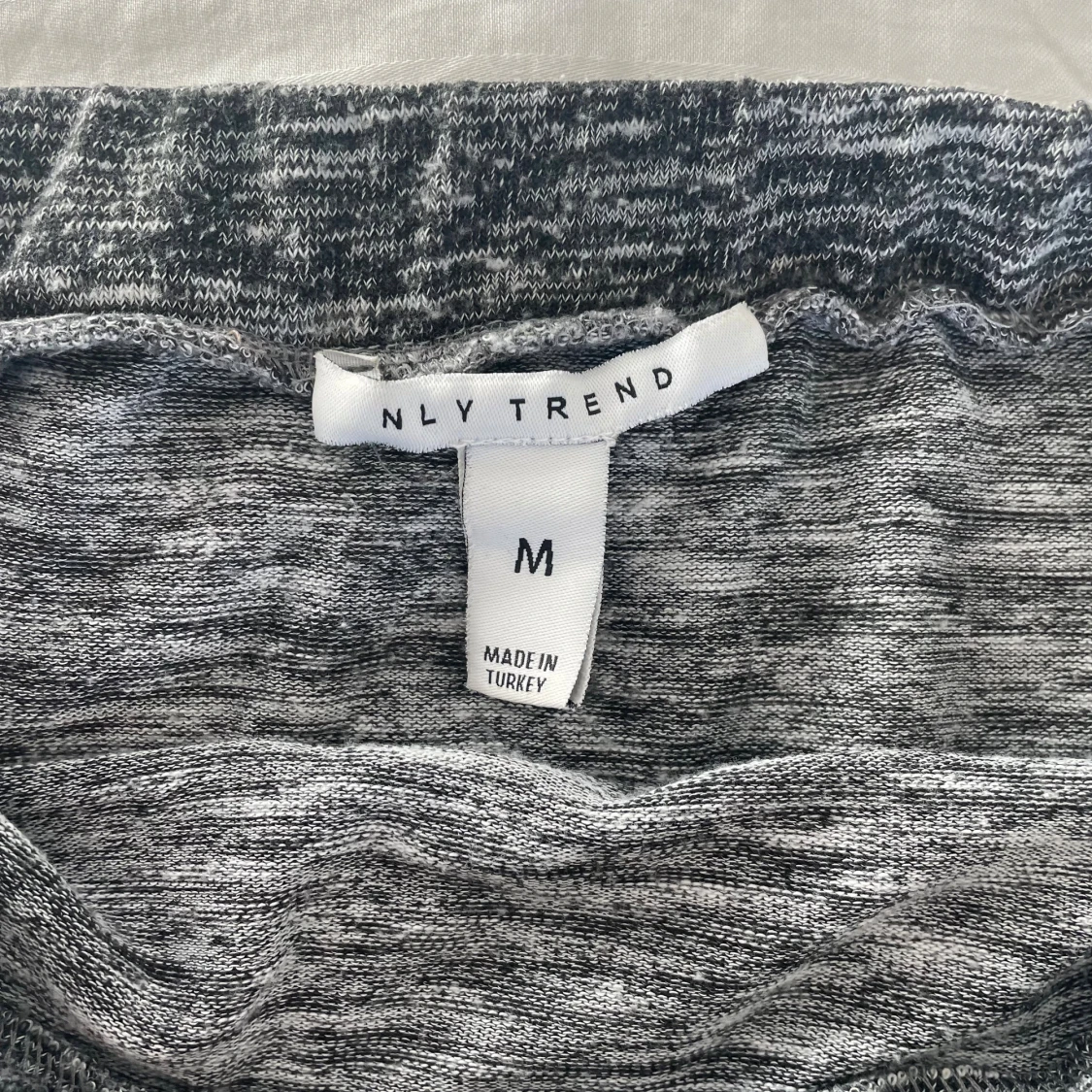 Melerad grå pennkjol från NLY Trend - 2