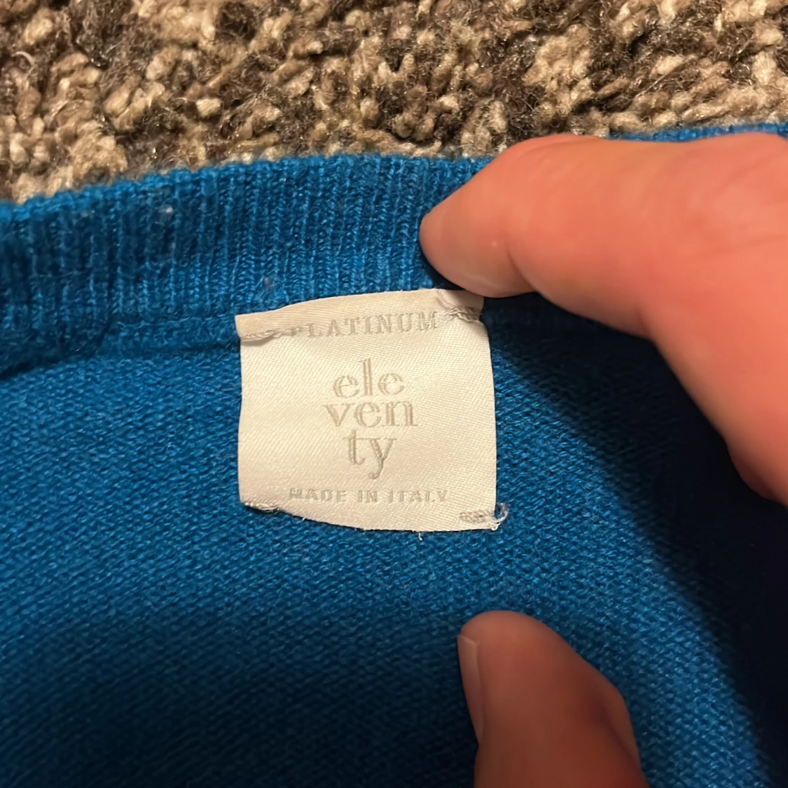 Blå cashmere tröja  - 2