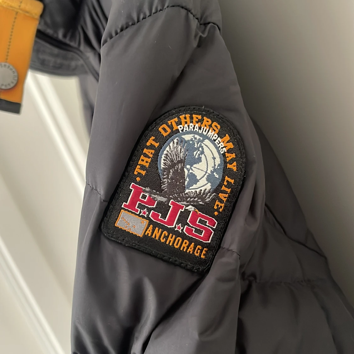 Svart lättviktsdunjacka Parajumpers S - 1